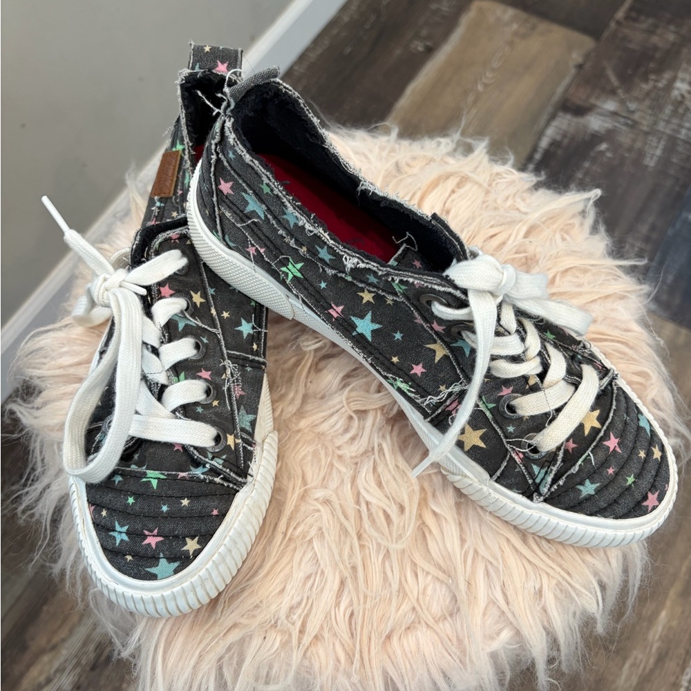 Blow fish girls shoes